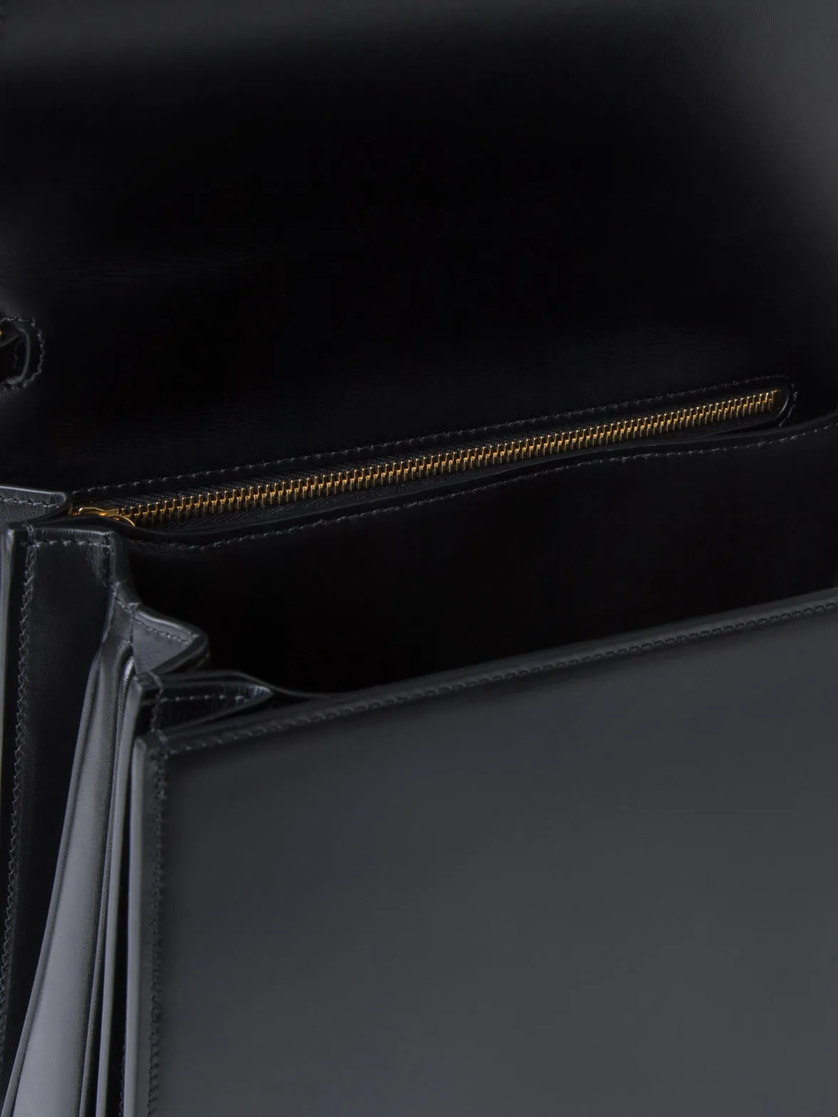 Alice Medium Top Handle Bag
