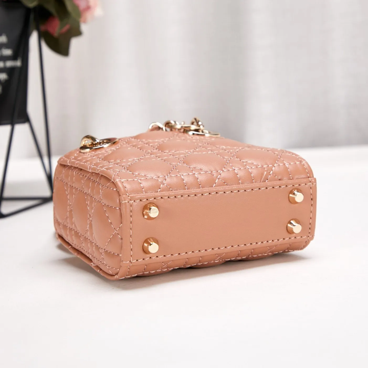 Designer Handbags DR 273