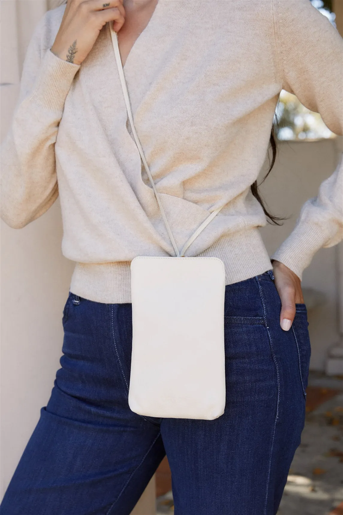 Paris Phone Bag in Navy